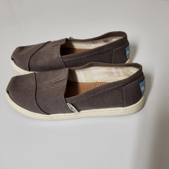 Toms Alpargata for kids in size Y12 - Picture 1 of 8